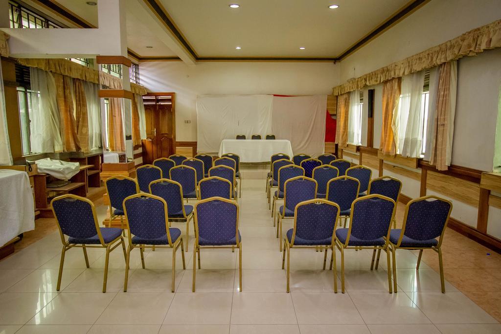 Grand Holiday International Hotel Mbarara Kültér fotó